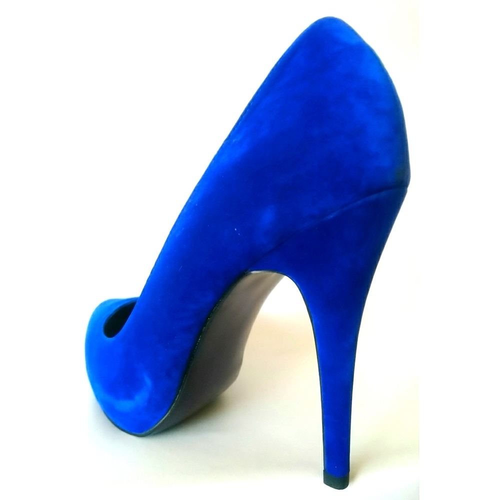 Mixx Shuz royal blue suede pumps Size 9